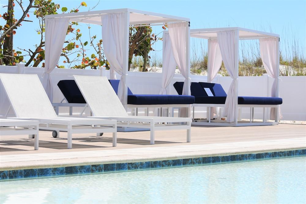 Barefoot Beach Club St. Pete Beach Exterior photo