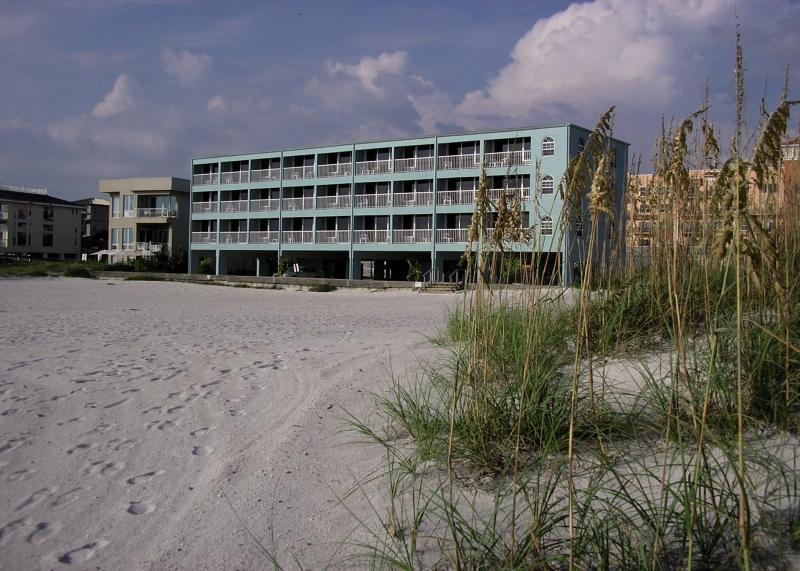 Barefoot Beach Club St. Pete Beach Exterior photo