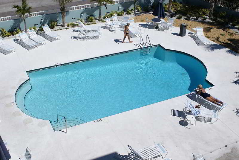 Barefoot Beach Club St. Pete Beach Exterior photo