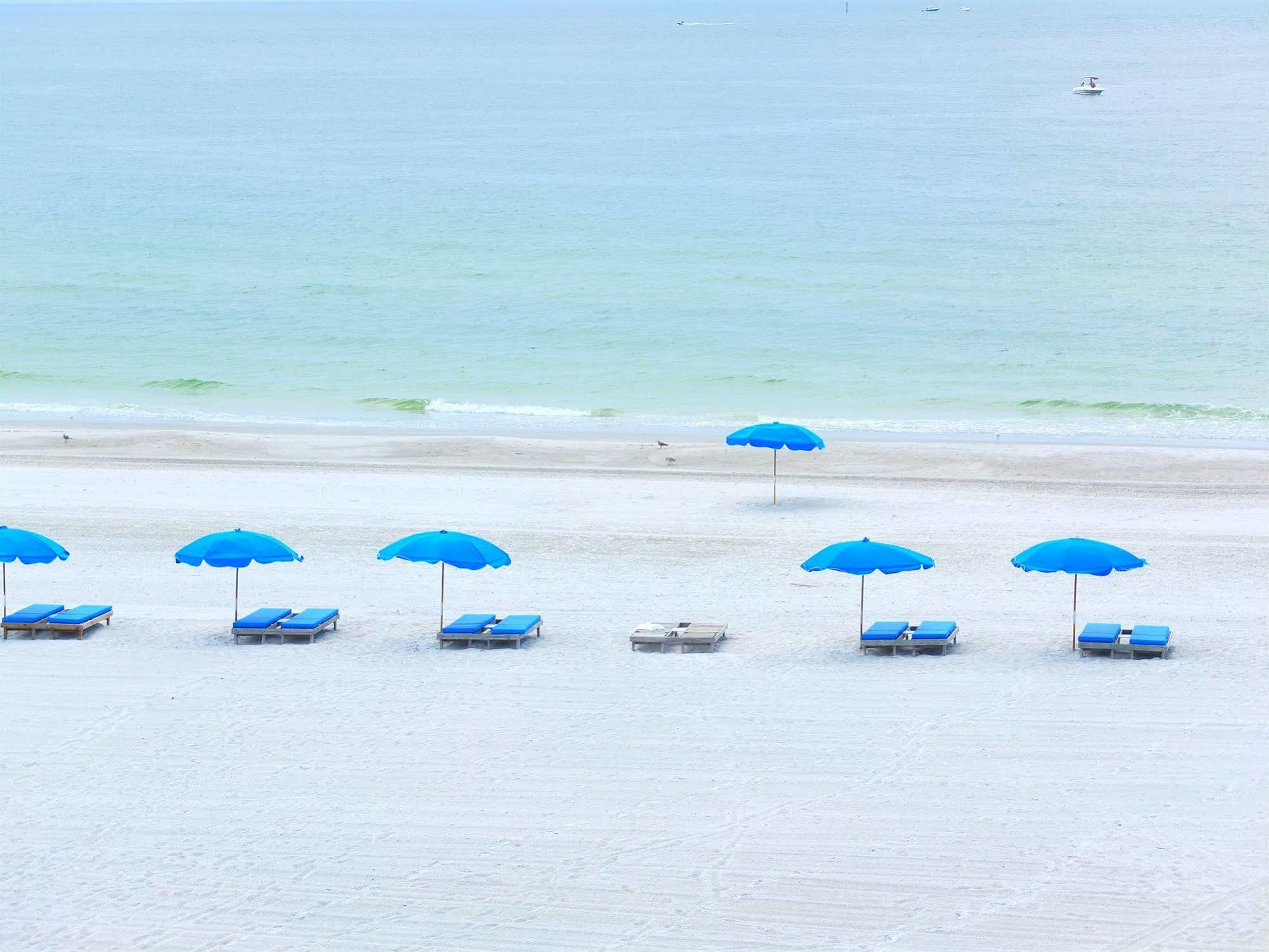 Barefoot Beach Club St. Pete Beach Exterior photo
